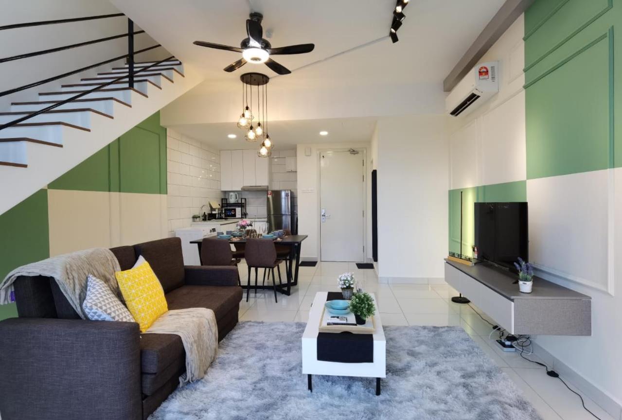 Arte Mont Kiara Aparthotel Kuala Lumpur Exterior photo A living room in a landed property in Singapore